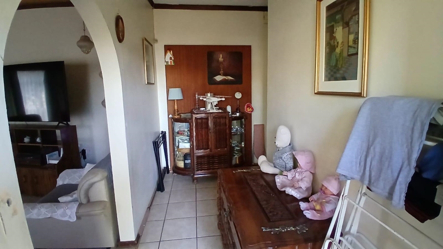 4 Bedroom Property for Sale in Fleurdal Free State